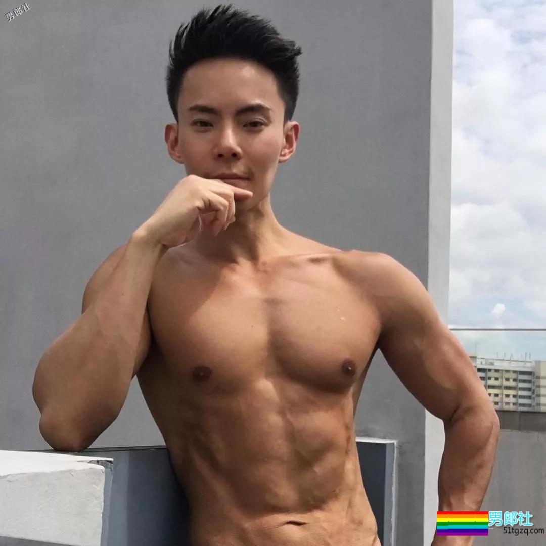 健体俊男肌霸泳裤秀，每一寸肌肉都是亮点，大饱眼福！ - 51虹马