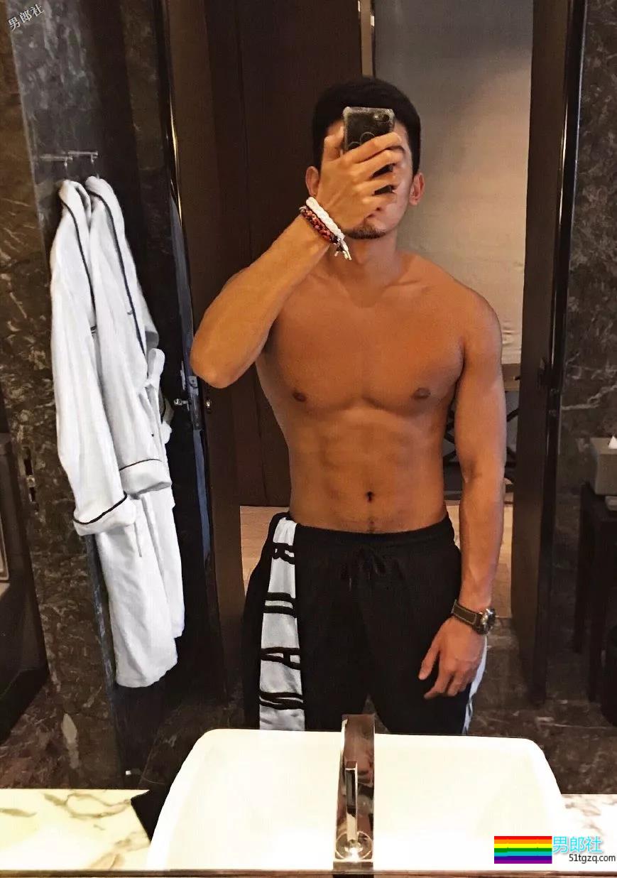 退伍消防员被曝是Gay圈名媛？还上电视与傅园慧相亲 - 51虹马