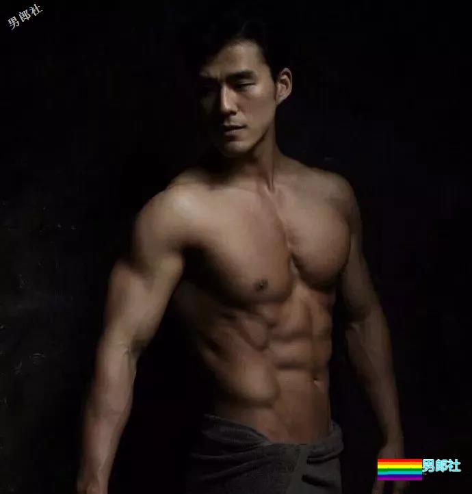 国内gay圈转爆的正装肌肉小叔，其他图片更!!!!!! - 51虹马