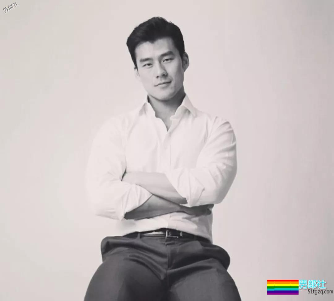 国内gay圈转爆的正装肌肉小叔，其他图片更!!!!!! - 51虹马