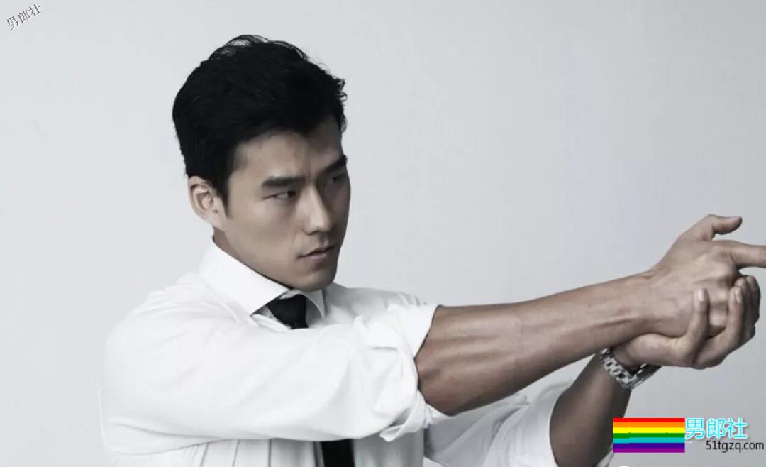 国内gay圈转爆的正装肌肉小叔，其他图片更!!!!!! - 51虹马