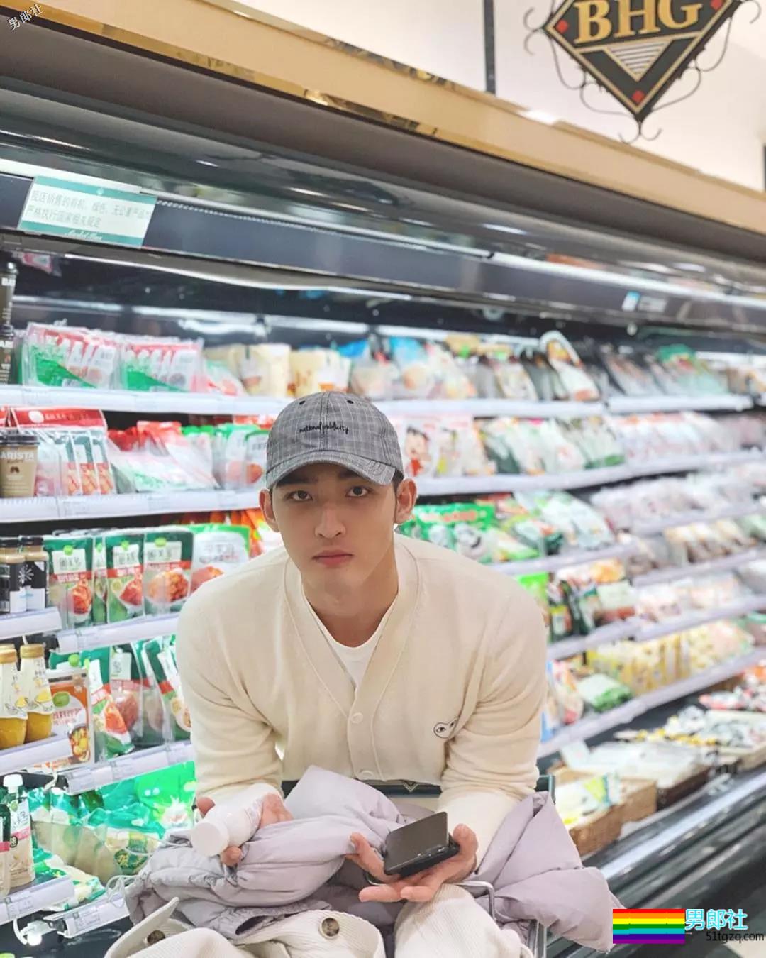 奶凶毛若懿新硬照一波，撑帐篷惹 - 51虹马