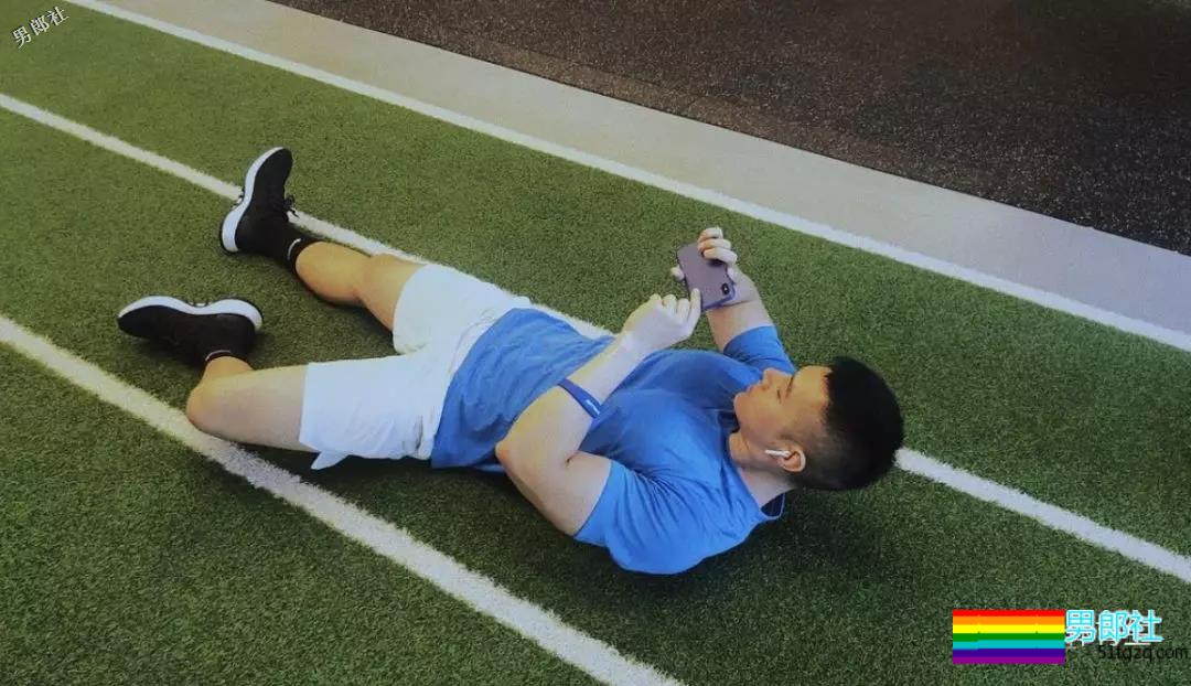 肉壮国产体育生小哥哥 - 51虹马