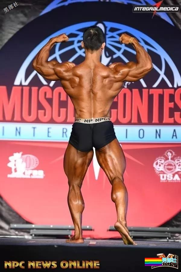 童颜巨肌!从瘦弱小伙到古典健体冠军,他绝对是中国最该被关注的最强王者! - 51虹马 童颜巨肌!从瘦弱小伙到古典健体冠军,他绝对是中国最该被关注的最强王者! - 51虹马