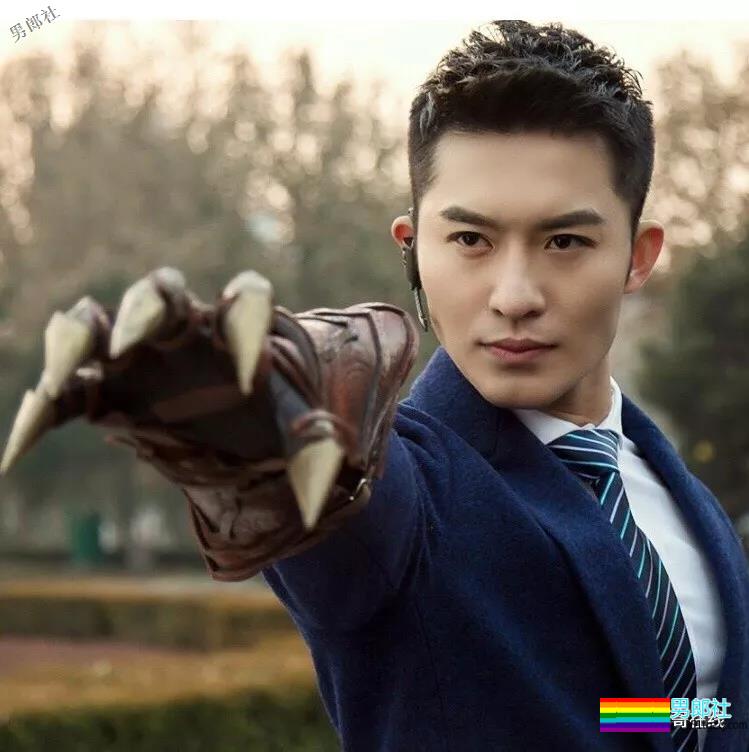 田径运动员彪戏肌肉身材秀不停,八块腹肌小翘臀太抢戏! - 51虹马 田径运动员彪戏肌肉身材秀不停,八块腹肌小翘臀太抢戏! - 51虹马