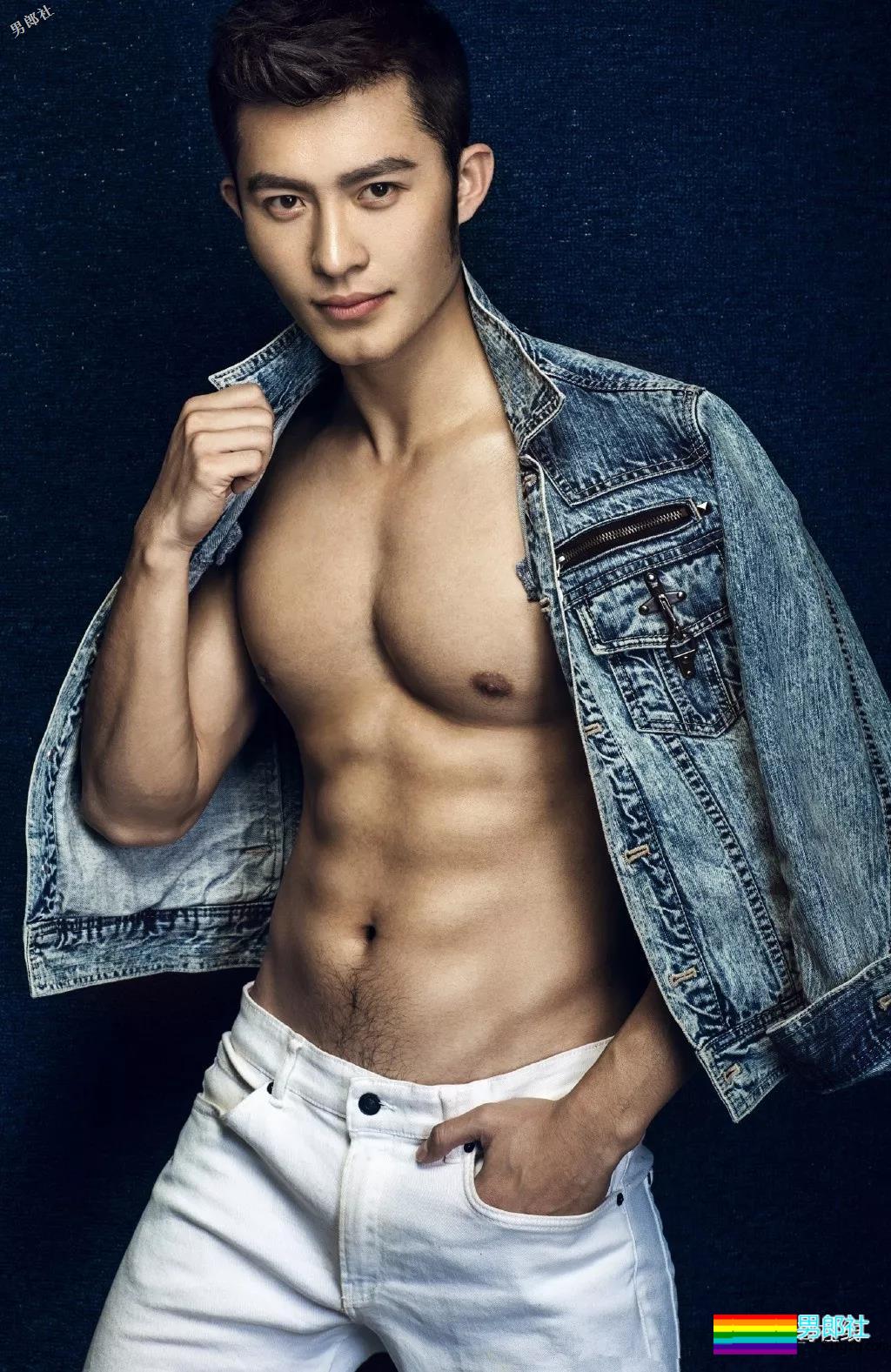 田径运动员彪戏肌肉身材秀不停,八块腹肌小翘臀太抢戏! - 51虹马 田径运动员彪戏肌肉身材秀不停,八块腹肌小翘臀太抢戏! - 51虹马