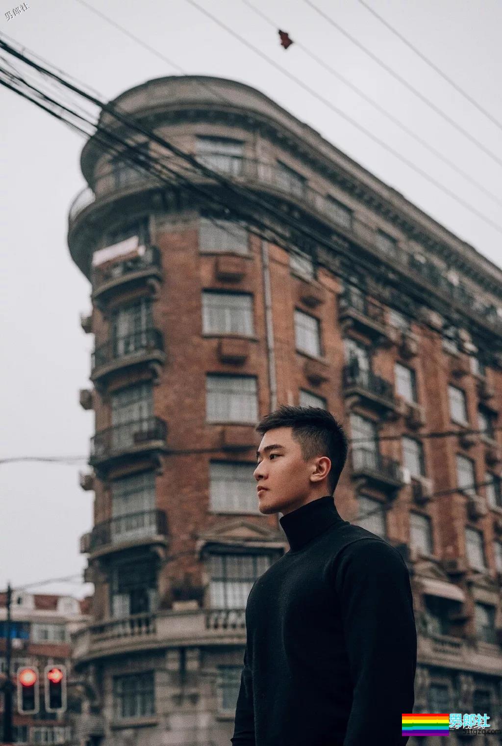 奶凶奶凶的腱子肉小狼狗，这样的忠犬型男朋友来一打！ - 51虹马