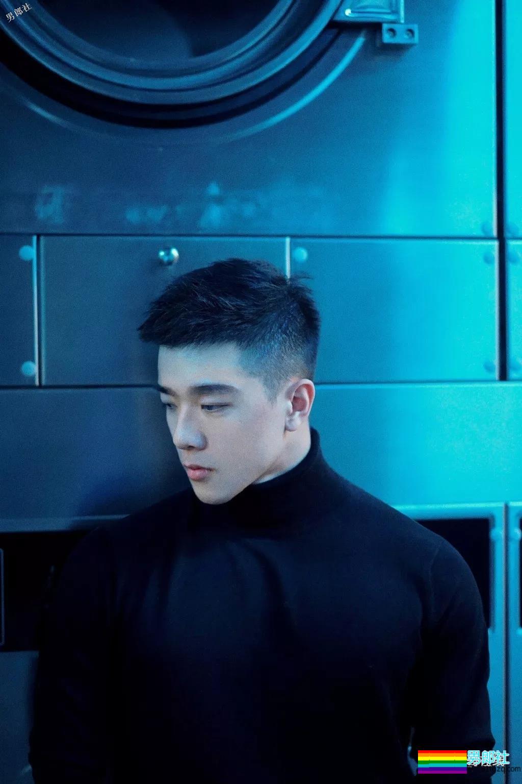 奶凶奶凶的腱子肉小狼狗，这样的忠犬型男朋友来一打！ - 51虹马