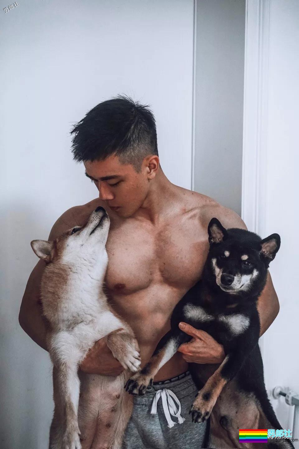 奶凶奶凶的腱子肉小狼狗，这样的忠犬型男朋友来一打！ - 51虹马