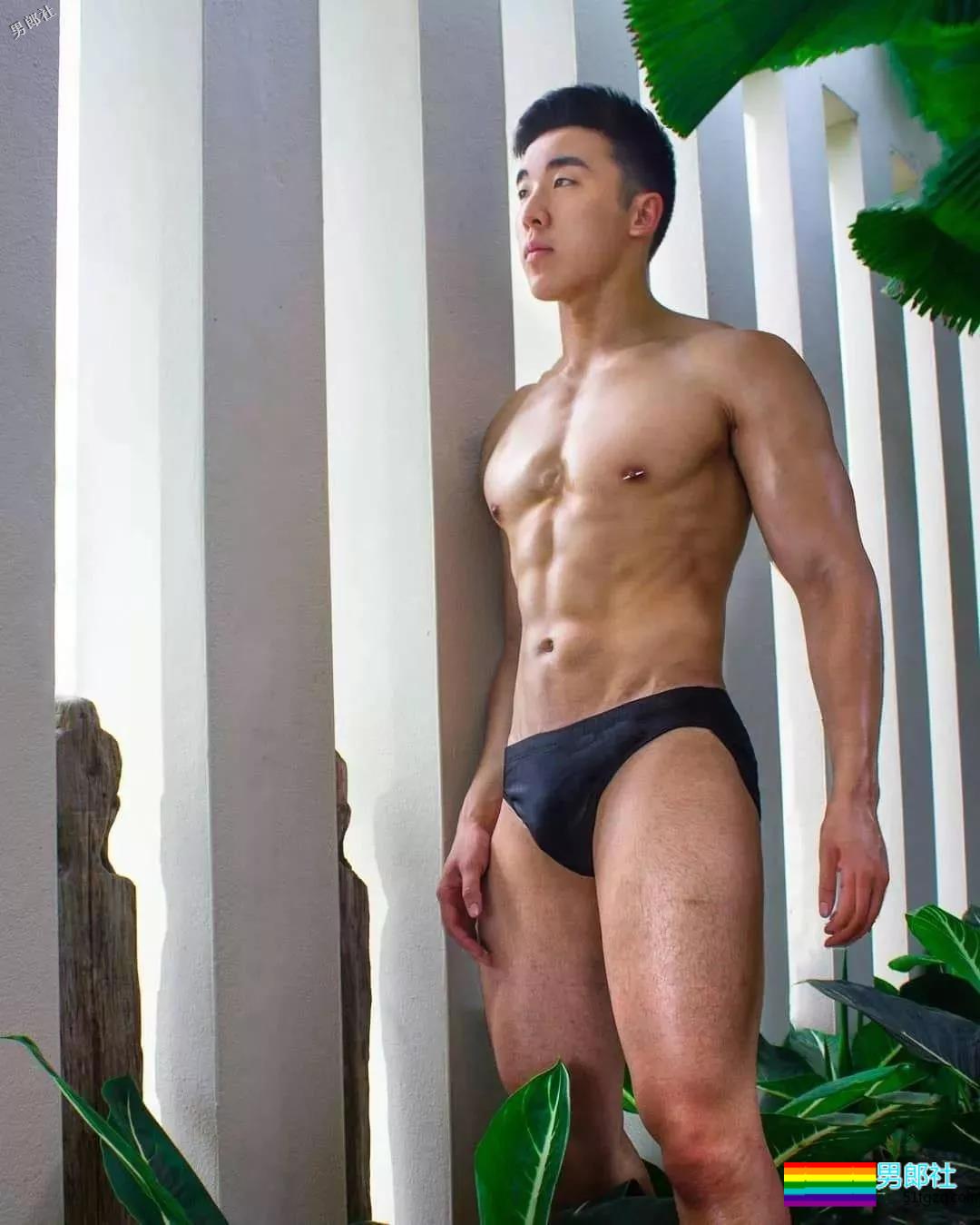 小鲜肉from东南亚，魁梧身材“1”正合适！ - 51虹马