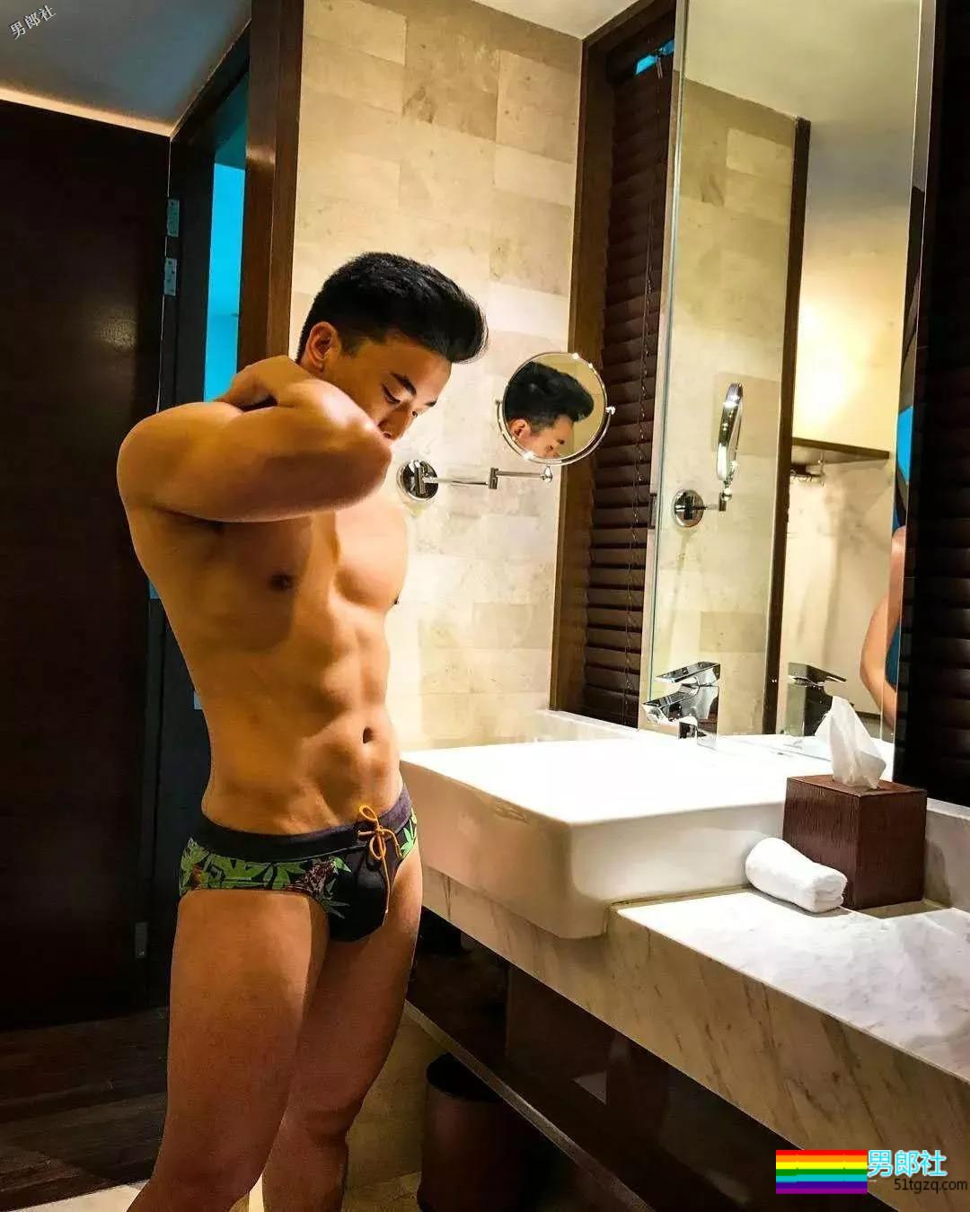 小鲜肉from东南亚，魁梧身材“1”正合适！ - 51虹马