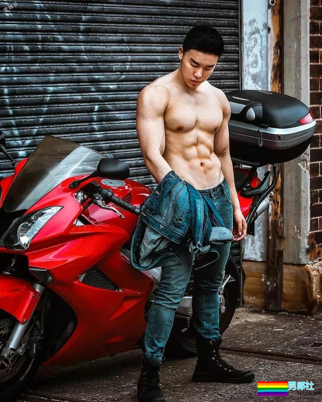 小鲜肉from东南亚，魁梧身材“1”正合适！ - 51虹马