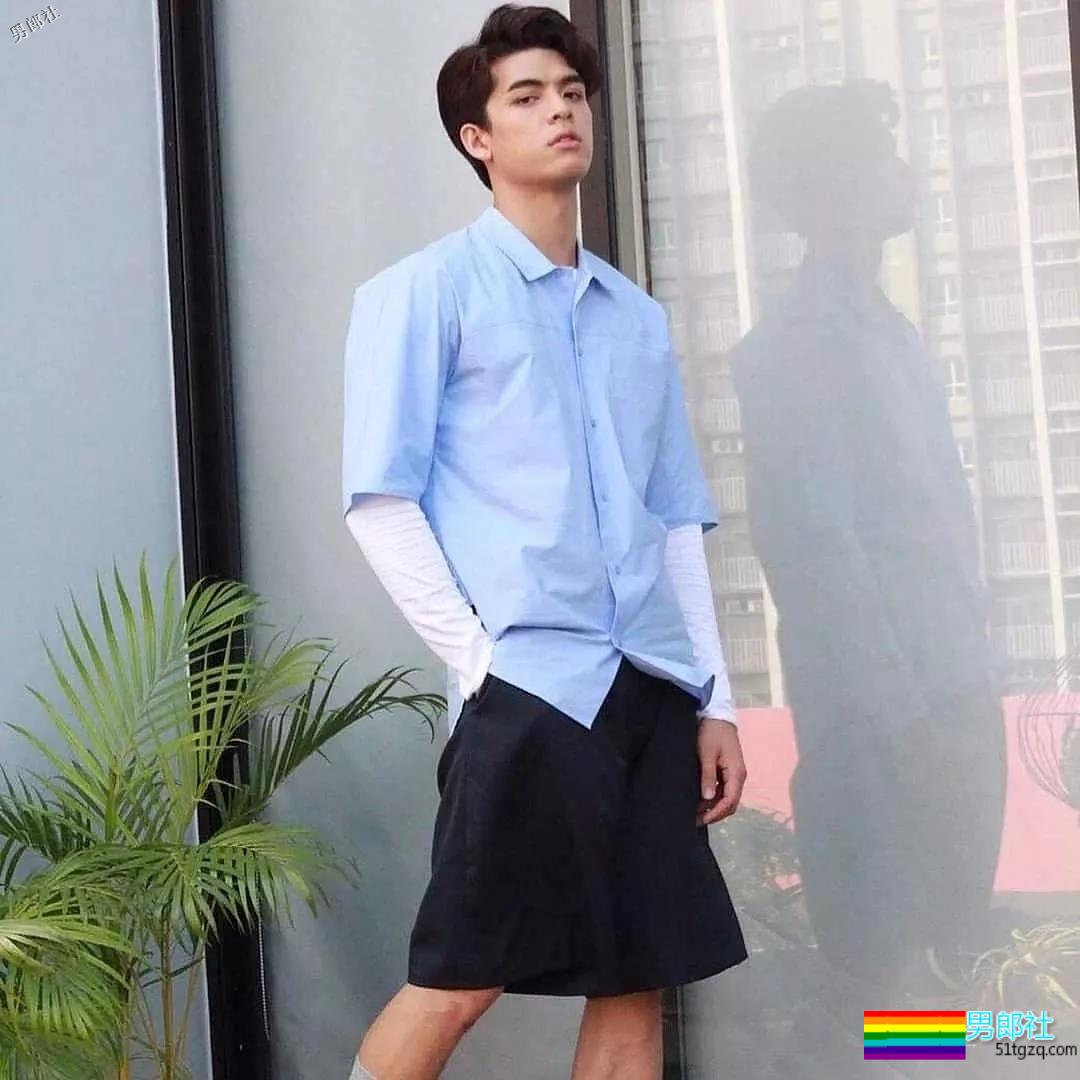 189超帅8块腹肌小奶狗，一身精悍小肌肉，我真的可以~ - 51虹马