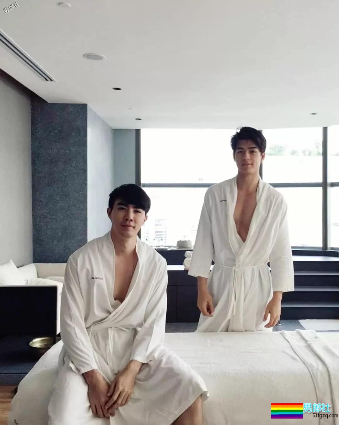 189超帅8块腹肌小奶狗，一身精悍小肌肉，我真的可以~ - 51虹马