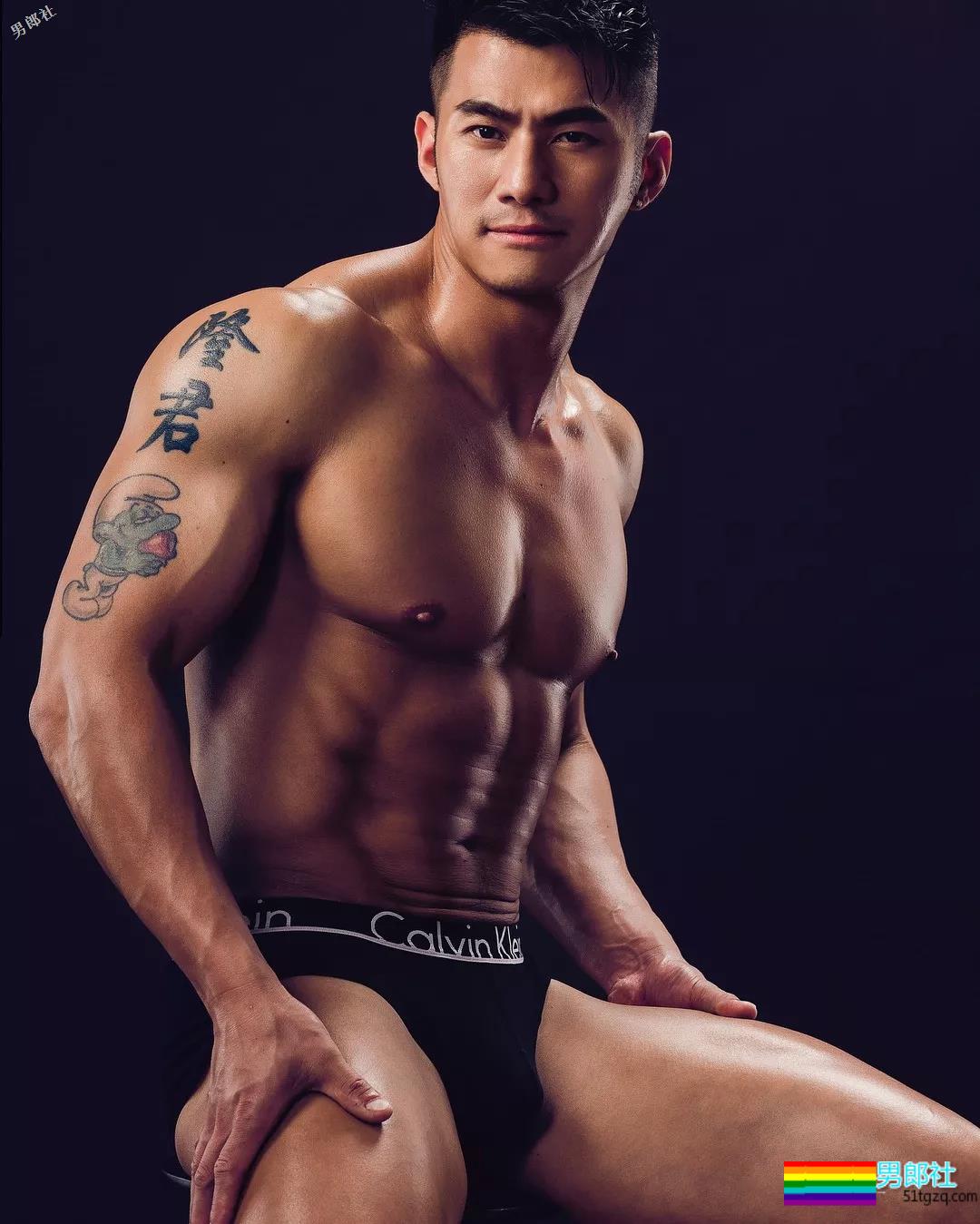 与名媛同游曼谷的天菜大叔难不成是0？网友评价亮了！ - 51虹马