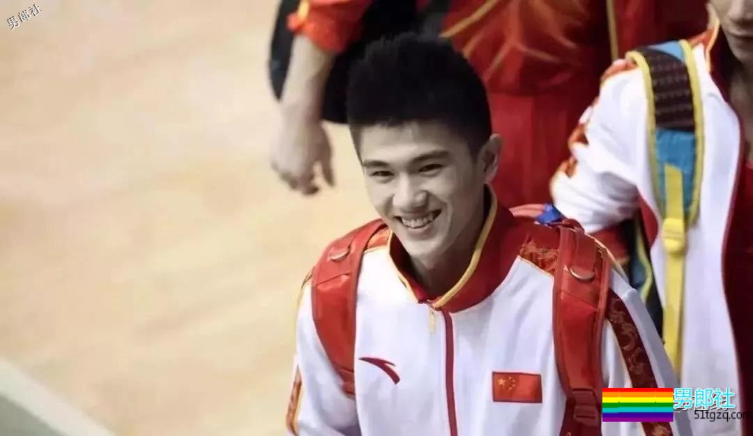 肌肉体操帅哥纪练深火了，萌脸小奶狗有颜有实力~ - 51虹马