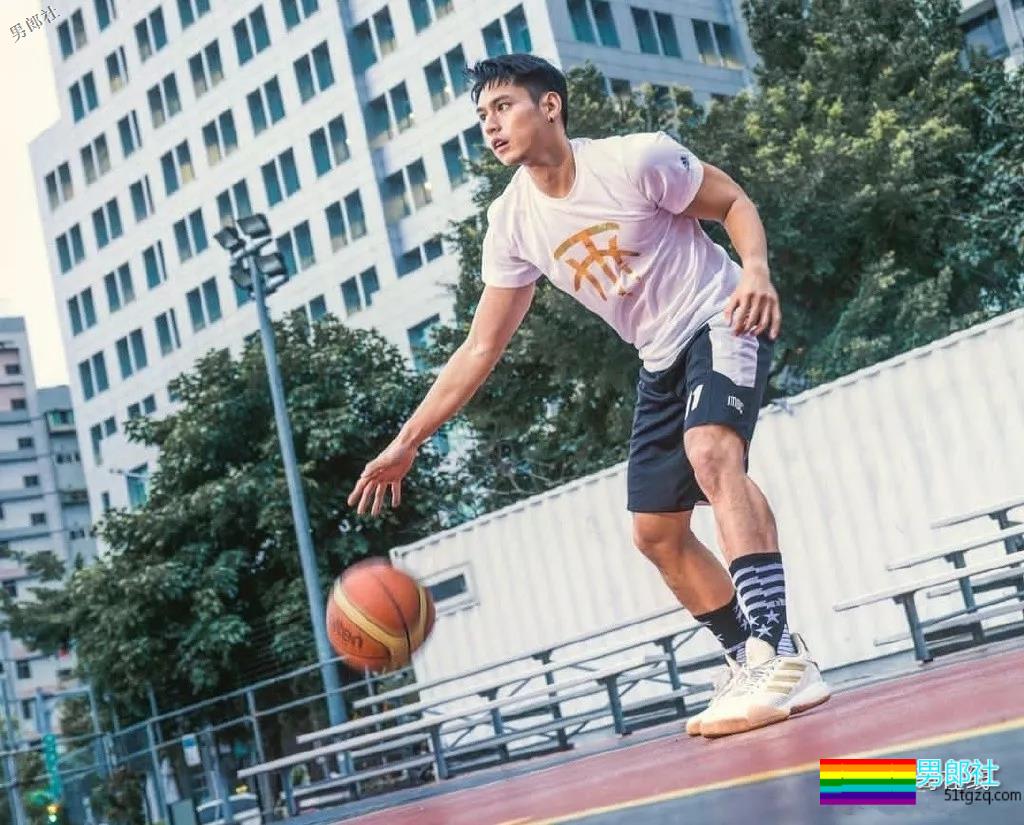 帅气长腿篮球小狼狗,五分钟内给我这个体育生的全部资料! - 51虹马 帅气长腿篮球小狼狗,五分钟内给我这个体育生的全部资料! - 51虹马