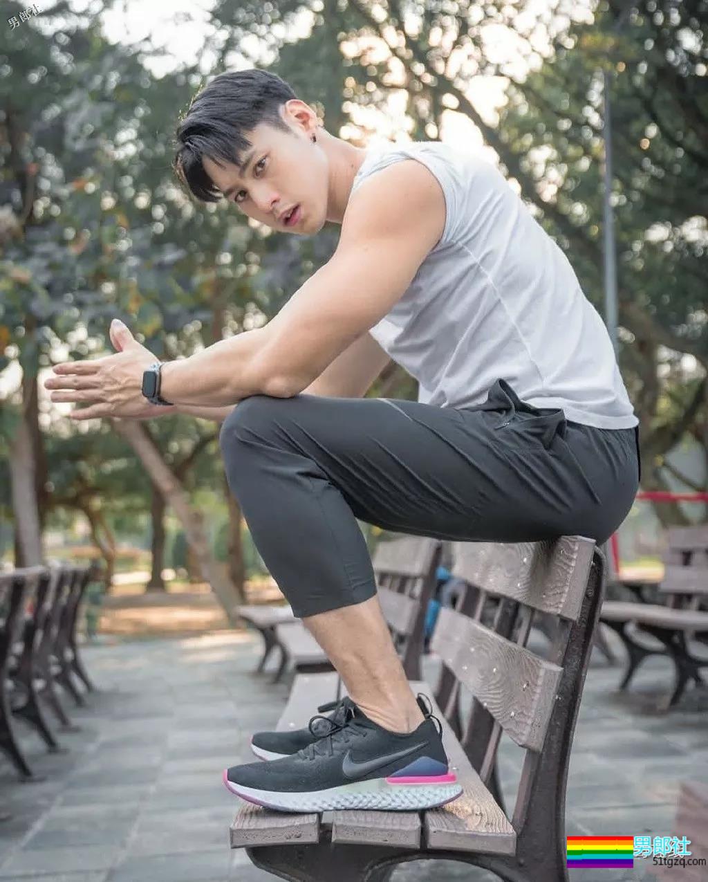 帅气长腿篮球小狼狗,五分钟内给我这个体育生的全部资料! - 51虹马 帅气长腿篮球小狼狗,五分钟内给我这个体育生的全部资料! - 51虹马