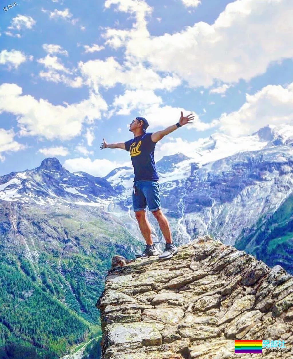 帅气长腿篮球小狼狗,五分钟内给我这个体育生的全部资料! - 51虹马 帅气长腿篮球小狼狗,五分钟内给我这个体育生的全部资料! - 51虹马