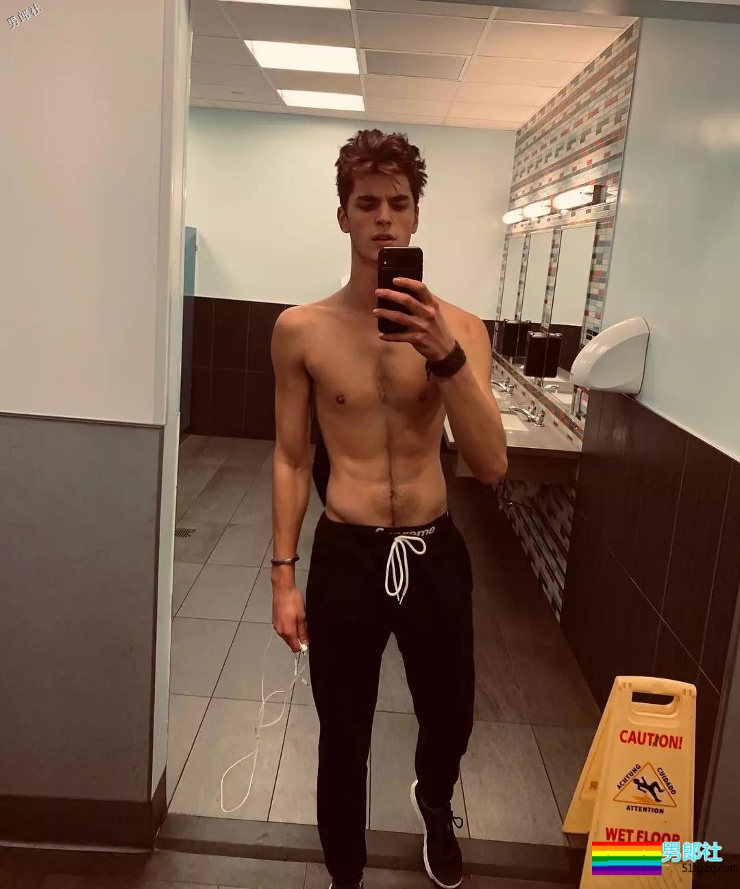 好美的寸头欧美男子！ - 51虹马