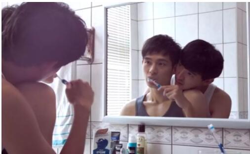 六部!两个直男住在一起,到底是谁掰弯了谁?强推! - 51虹马 六部!两个直男住在一起,到底是谁掰弯了谁?强推! - 51虹马