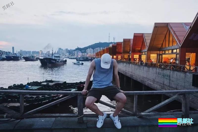 186CM大长腿邻家小哥,还是小肌肉体育生?蜜汁坐姿亮了~ - 51虹马 186CM大长腿邻家小哥,还是小肌肉体育生?蜜汁坐姿亮了~ - 51虹马