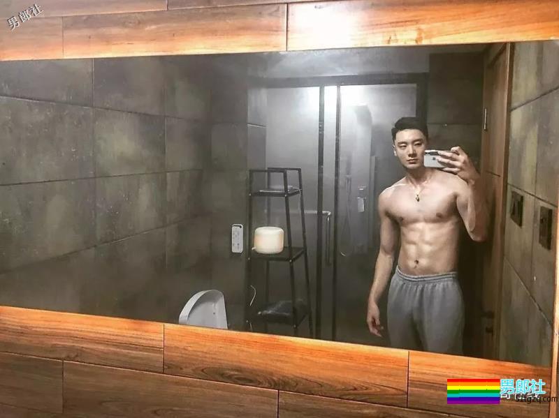 186CM大长腿邻家小哥,还是小肌肉体育生?蜜汁坐姿亮了~ - 51虹马 186CM大长腿邻家小哥,还是小肌肉体育生?蜜汁坐姿亮了~ - 51虹马