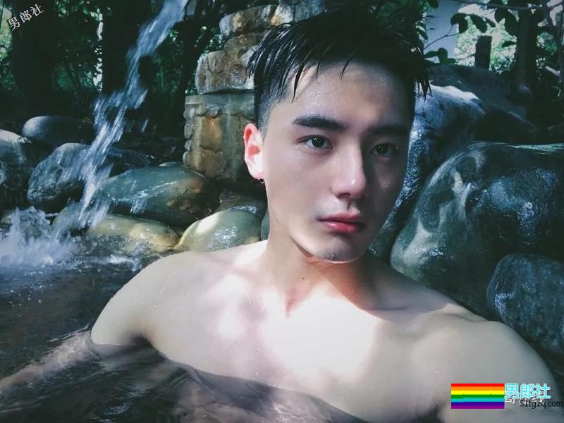 186CM大长腿邻家小哥,还是小肌肉体育生?蜜汁坐姿亮了~ - 51虹马 186CM大长腿邻家小哥,还是小肌肉体育生?蜜汁坐姿亮了~ - 51虹马