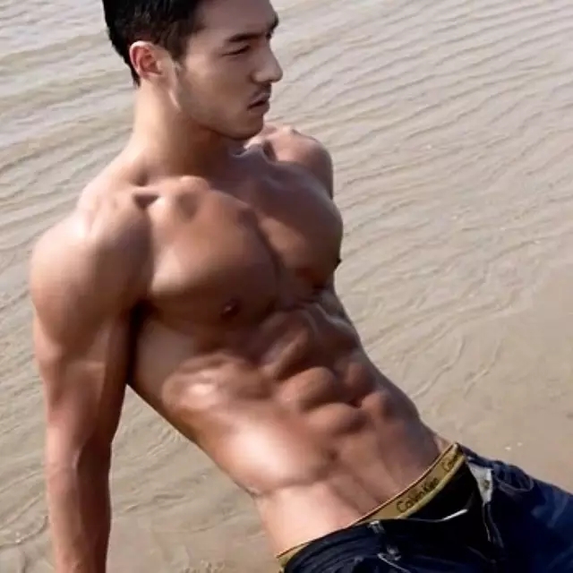 飞行员私生活精彩！海边放飞自我小视频太好看了 - 51虹马