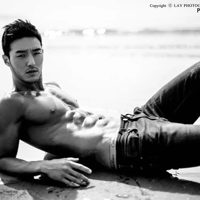 飞行员私生活精彩！海边放飞自我小视频太好看了 - 51虹马