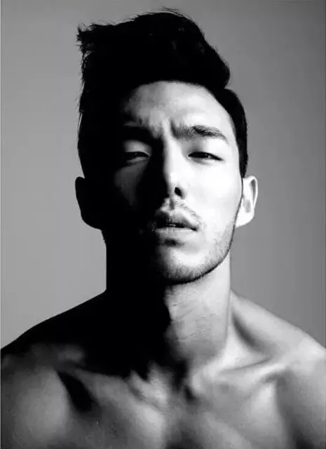 飞行员私生活精彩！海边放飞自我小视频太好看了 - 51虹马