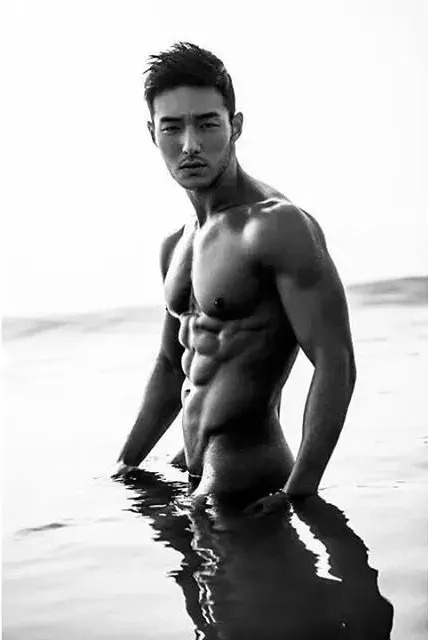 飞行员私生活精彩！海边放飞自我小视频太好看了 - 51虹马