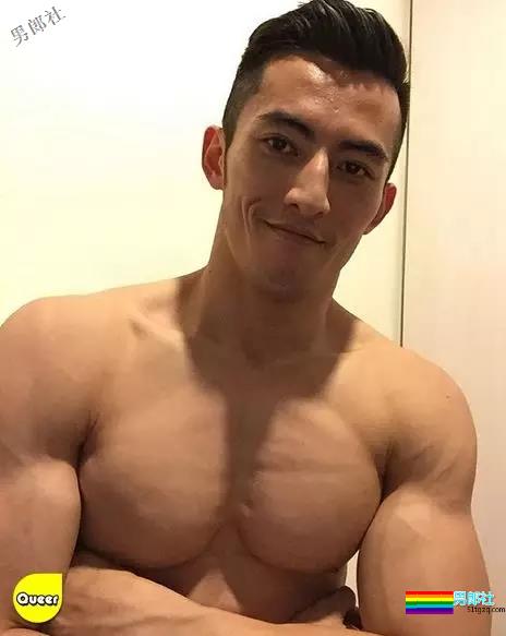 扒到了！浴照流传大鼻子熟男竟是大猛攻？ - 51虹马