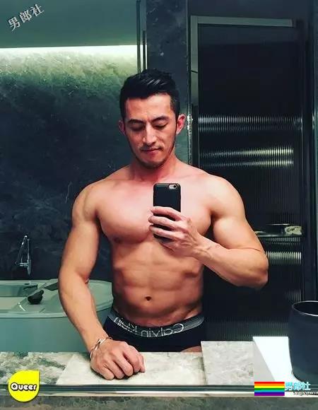 扒到了！浴照流传大鼻子熟男竟是大猛攻？ - 51虹马