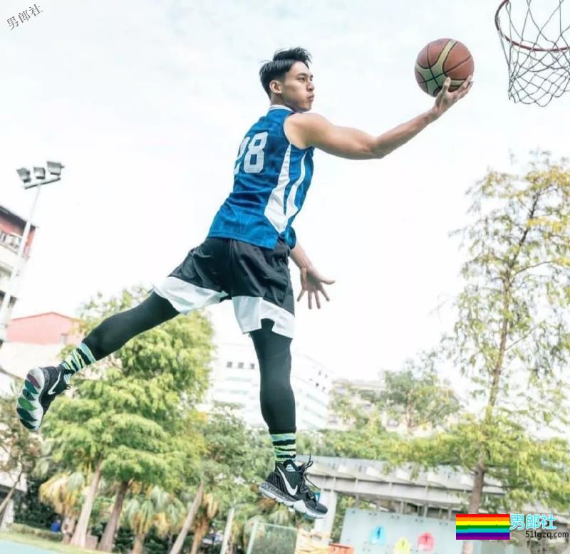 帅气长腿篮球小狼狗 - 51虹马