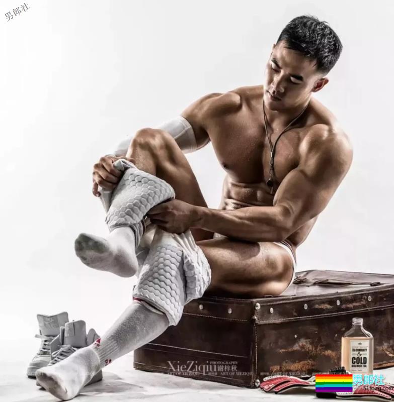 爆肌直男，好大！ - 51虹马