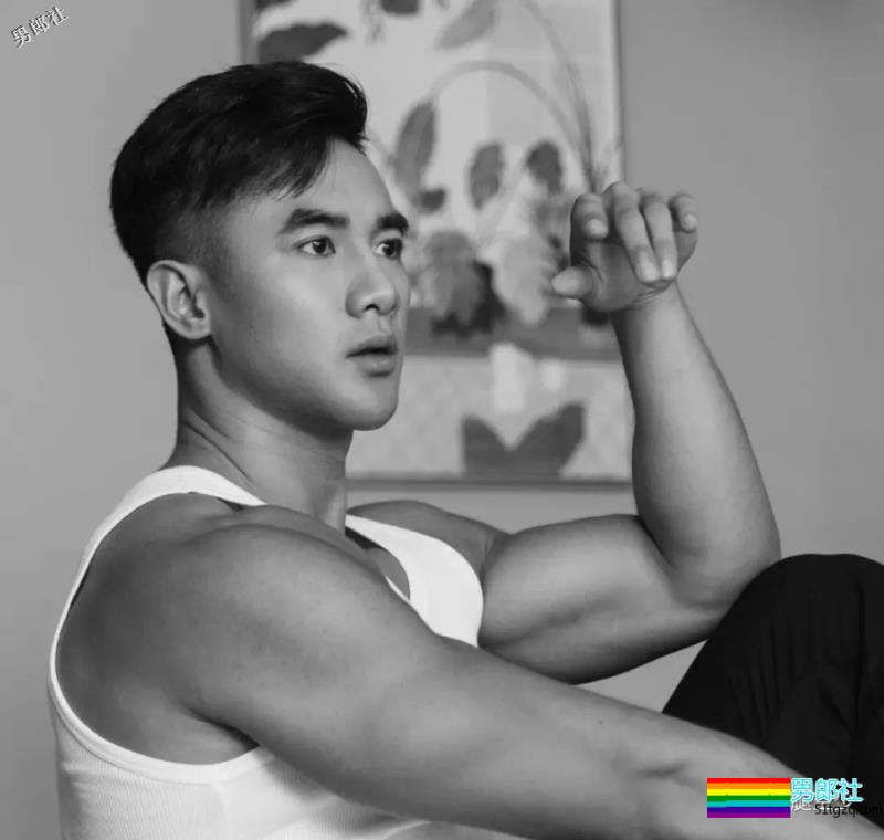 爆肌直男，好大！ - 51虹马