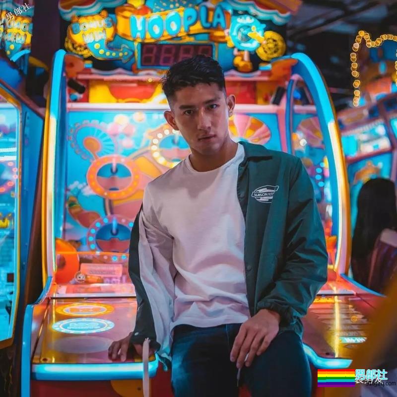 留学生就是大，口水都止不住了！ - 51虹马