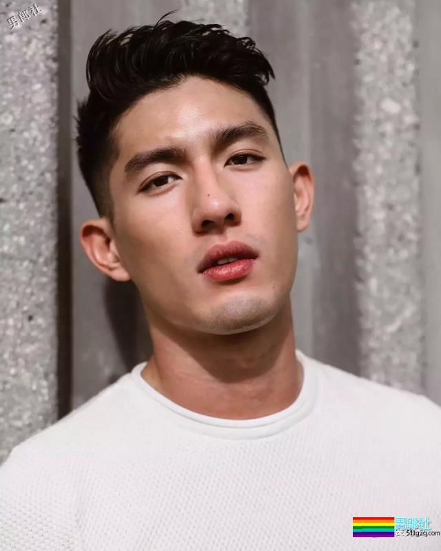 留学生就是大，口水都止不住了！ - 51虹马