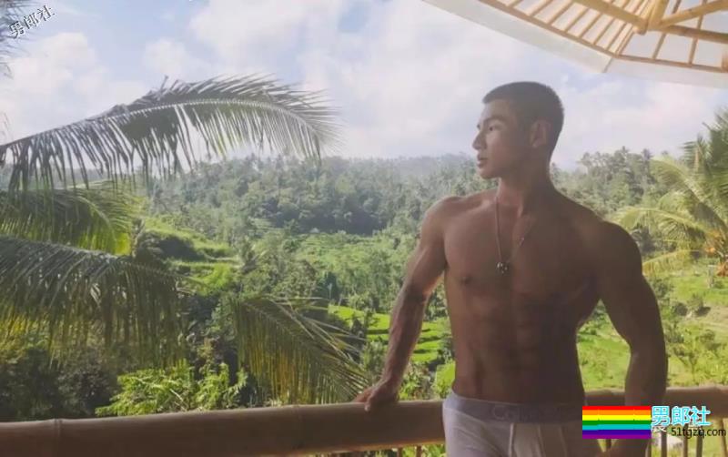 湿身健身教练瞬间变成叮当猫,你hold住吗 - 51虹马 湿身健身教练瞬间变成叮当猫,你hold住吗 - 51虹马