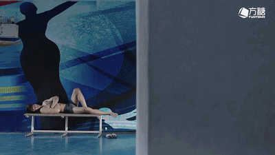 长腿腹气帅气运动男！演过体育生，腱子肉身材A爆了！ - 51虹马