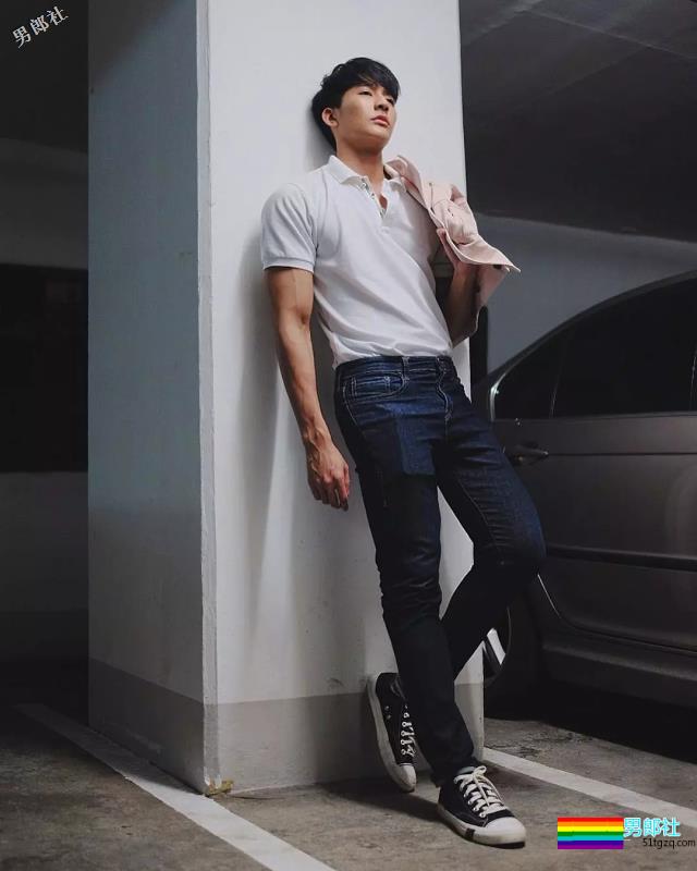 长腿腹气帅气运动男!演过体育生,腱子肉身材A爆了! - 51虹马 长腿腹气帅气运动男!演过体育生,腱子肉身材A爆了! - 51虹马