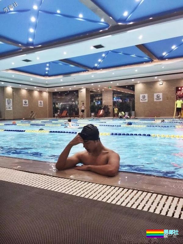 脱掉的肌肉体育生,这一身腱子肉真帅! - 51虹马 脱掉的肌肉体育生,这一身腱子肉真帅! - 51虹马