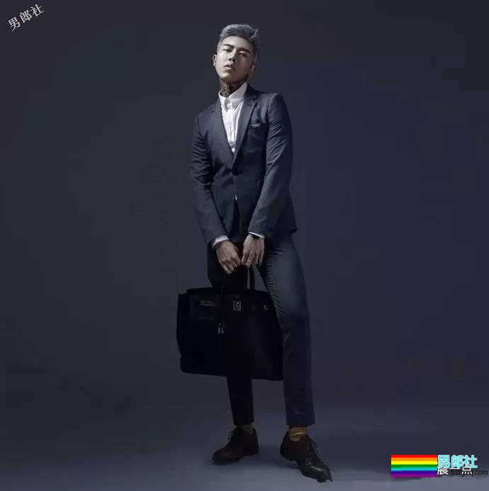 脱掉的肌肉体育生，这一身腱子肉真帅！ - 51虹马