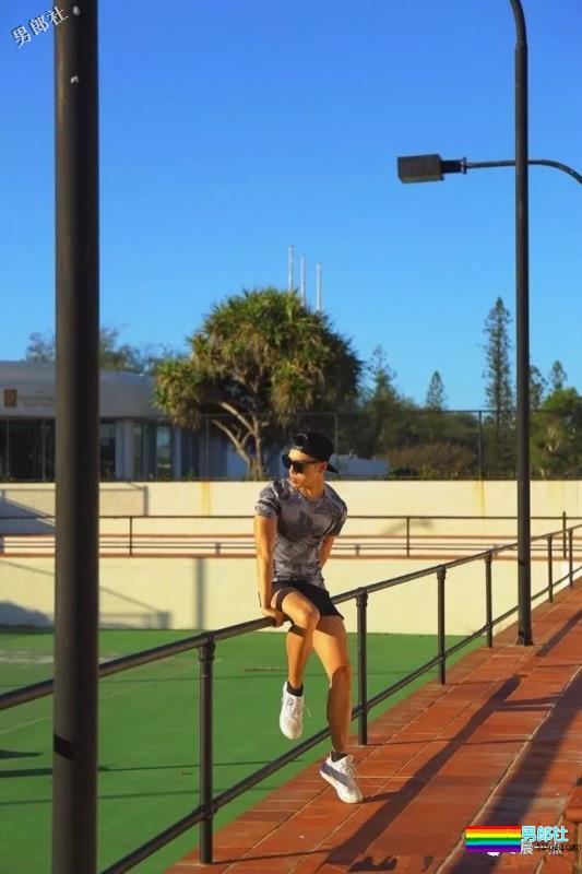 脱掉的肌肉体育生,这一身腱子肉真帅! - 51虹马 脱掉的肌肉体育生,这一身腱子肉真帅! - 51虹马