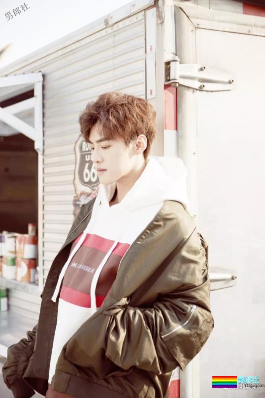 蔡依林的“芭比娃娃”，这个甜笑男孩就是青春的样子啊！－－嘉羿 - 51虹马