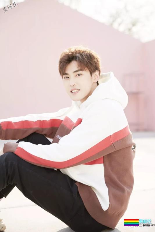 蔡依林的“芭比娃娃”,这个甜笑男孩就是青春的样子啊!--嘉羿 - 51虹马 蔡依林的“芭比娃娃”,这个甜笑男孩就是青春的样子啊!--嘉羿 - 51虹马