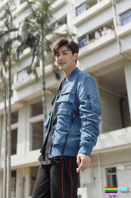 蔡依林的“芭比娃娃”，这个甜笑男孩就是青春的样子啊！－－嘉羿 - 51虹马