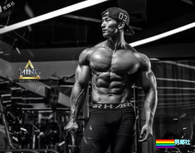 天呐，这居然是中国人拍的肌肉大片！简直太帅了！ - 51虹马