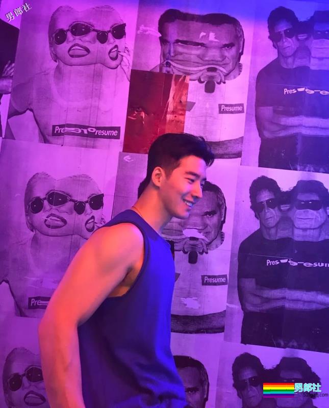 来自韩国的平面模特，谁会拒绝这样一个倒三角身材的男人呢？ - 51虹马